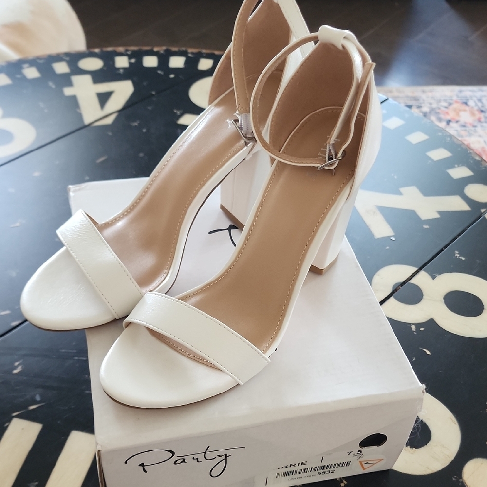 Elegant White Block Heel Sandals